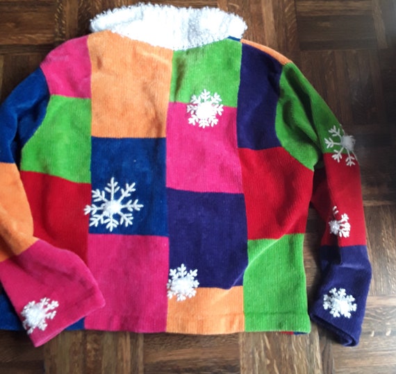 Colorful Patchwork Style Sweater with Snowflakes … - image 8