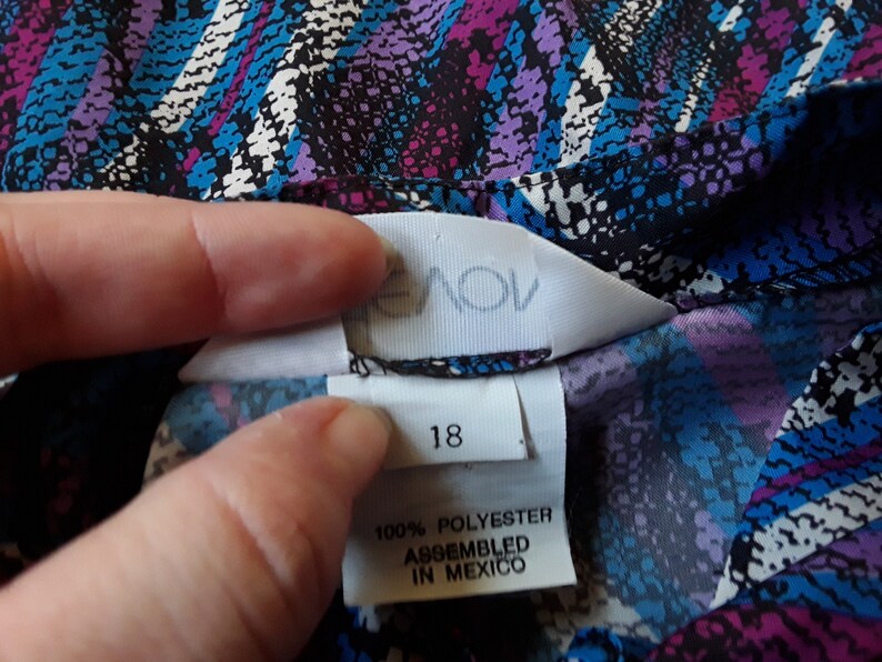 PurpleBlueWhite Print Blouse with Tie Neck by Devon Size 18