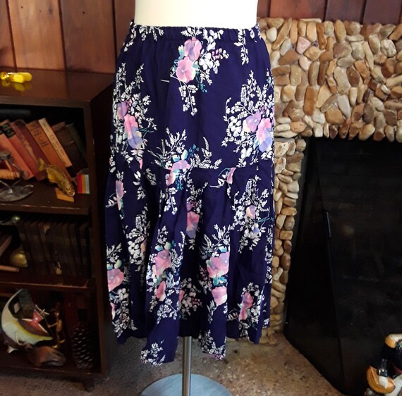 Navy Blue Peasant Skirt with Pastel Pansies, Size… - image 3