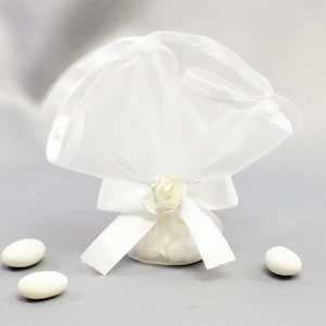 Wedding Favors with Paper Rose - Greek Boubounieres Koufeta - Italian Bomboniera Confetti - Party Gift | Forever by Dahlia