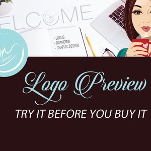 Könnte beinhalten: Ein hellblauer Kreis mit dem Text "design!" und einem stilisierten Buchstaben "M" darin. Der Text "WELCOME" befindet sich über dem Kreis. Der Text "Logo Preview" ist in einer kursiven Schriftart. Der Text "TRY IT BEFORE YOU BUY IT" befindet sich unter der kursiven Schriftart.