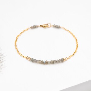 Delicate gemstone bracelet // minimalist bracelet gold // dainty bracelet gold // minimalist gemstone bracelet // birthstone bracelet Labradorite