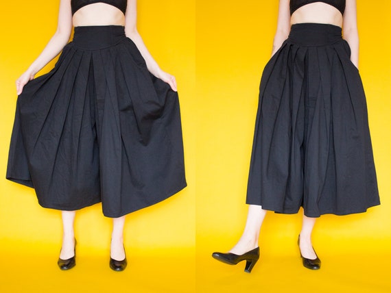 Vintage Culottes / Black Vintage High Waist Wide L