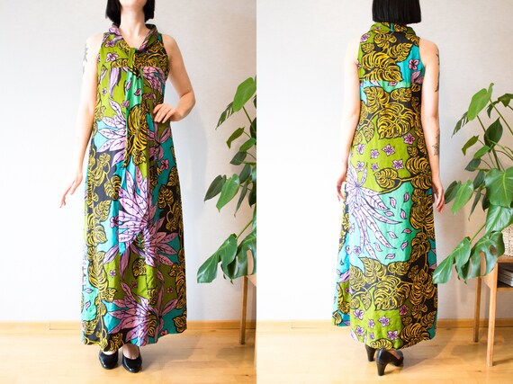 Vintage Psychedelic 1970s Monstera Flower Floral S