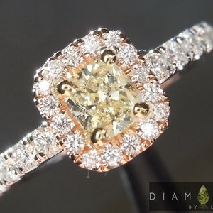0.32ct U-V SI2 Cushion Cut Diamond Ring R5478
