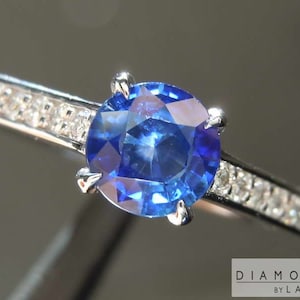 0.66ct Blue Round Brilliant Sapphire Ring R8480