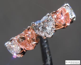 Anillo de diamantes cultivados en laboratorio con forma de corazón, rosa e incoloro, de 3,86 quilates (R11110)