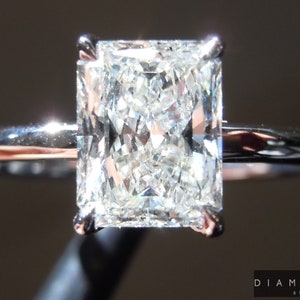 1.24ct I VVS2 Radiant Cut Diamond Ring R7222