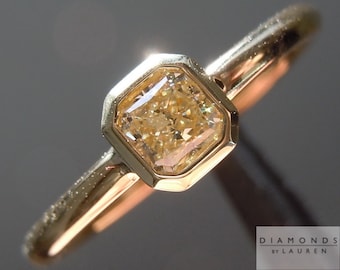 0.30ct Yellow SI1 Radiant Cut Diamond Ring R5371