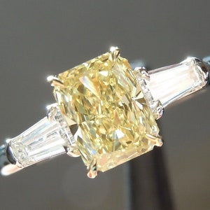 0.77ct Yellow VVS1 Radiant Cut Diamond Ring R4526