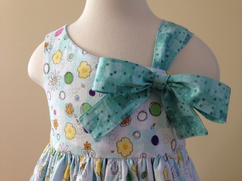 Cutie Bow dress PDF sewing pattern and tutorial, Sizes 3 8 girls, instant download image 3