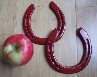 Red Painted Horseshoe Set: Rustic Farmhouse Porch Decor