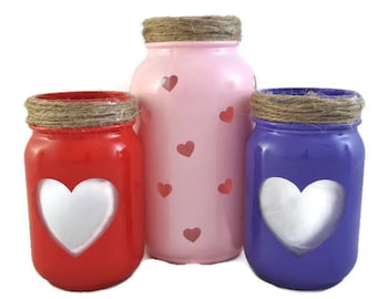 Valentine's Day Mason Jars - Valentine's Day Decor - Valentine's Day Party - Painted Mason Jars - Heart Mason Jars - Love Mason Jars