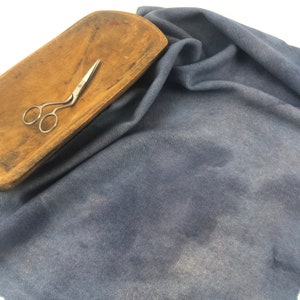 100 Percent Wool Fabric - Hand Dyed Fat 1/4 (approx 16&quot; x 28&quot;). Ideal for rug hooking, appliqué and craft sewing projects  SKY BLUE MEDIUM