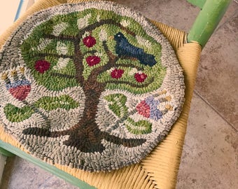 Rug Hooking or Punch Needle Pattern: APPLE TREE w FLOWERS. Does not include wool or instructions.  Picture Provided. 3 Sizes 12", 14", 16"