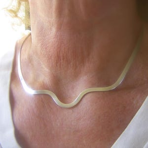 Vintage 925 Sterling Silver Wavy Torque Collar Necklace
