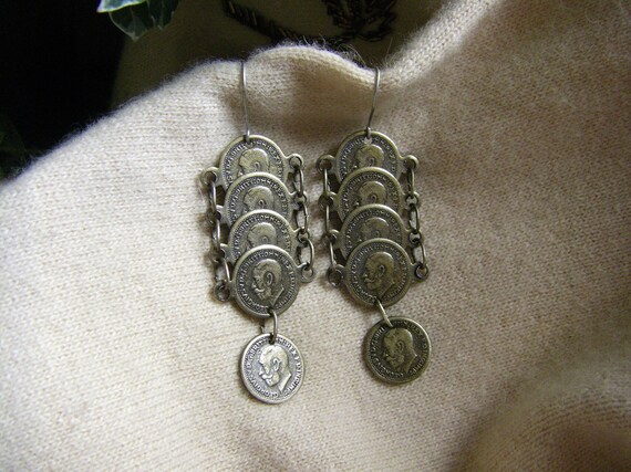 Vintage 1917 King George V Sovereign Coin Dangle Earrings