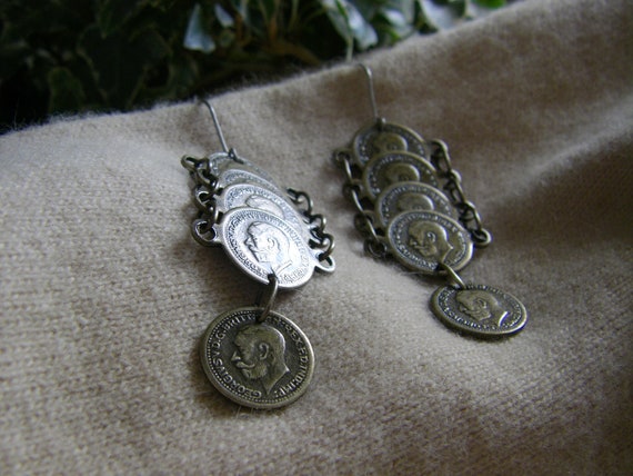 Vintage 1917 King George V Sovereign Coin Dangle Earrings View 5