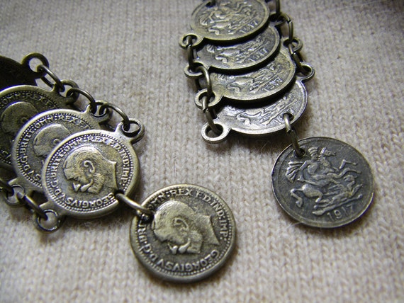 Vintage 1917 King George V Sovereign Coin Dangle Earrings View 3
