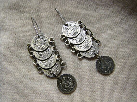 Vintage 1917 King George V Sovereign Coin Dangle Earrings View 6