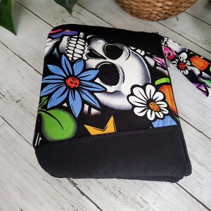 Sunshine Wristlet Street Skull Alexander Henry image 6