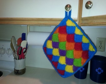 Pattern for Felted Entrelac Potholders--a beautiful kitchen accessory and a great project for practicing essential entrelac techniques.