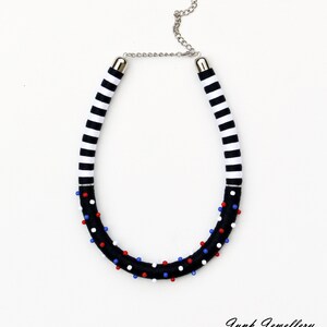 Statement Seil Halskette/Seil Schmuck/handgefertigter Schmuck/gepunktet/Marineblau/Weiß/Rot/Streifen/Perlen/für Sie/Geschenkidee/Sommer Halskette