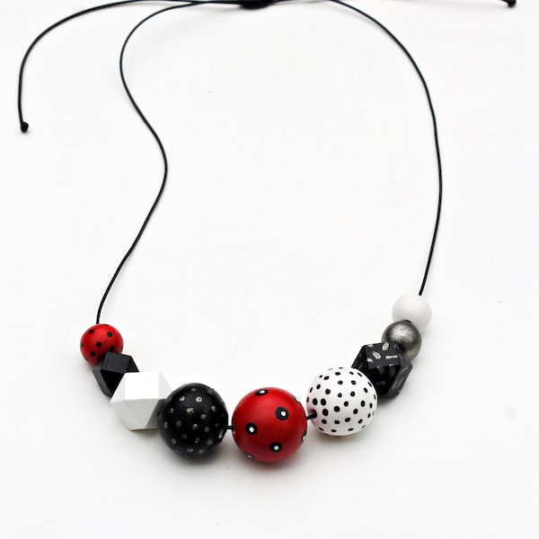 Collier de perles volumineuses / collier moderne / collier en bois / collier coloré / collier de déclaration / surdimensionné / rouge / noir / blanc / bronze / pois
