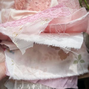 Ensemble mystère vintage rose clair en dentelle et en tissu pour scrapbooking, journal indésirable, travaux manuels