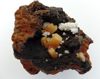 Wulfenite