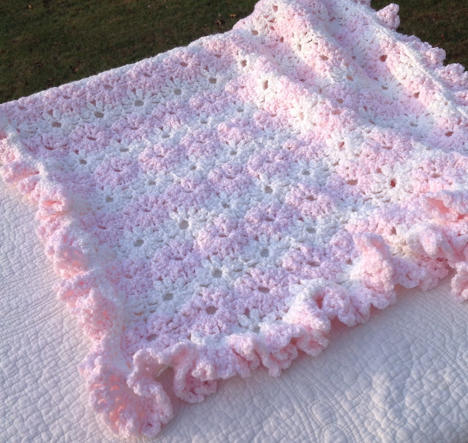 Pink and White Daisy Chain Baby Blanket/Pink and White Flower Etsy