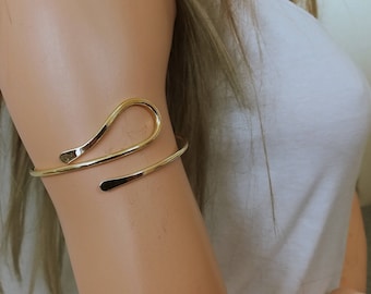 Armlet ,Arm Band, Boho Jewelry ,Upper Arm Band Minimalist Gold Filled 14 K , Sterling Silver 925 , Copper  Brass  Aluminum- German Silver.