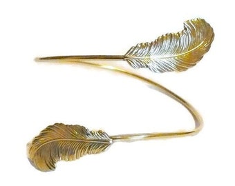 Double Leaves Arm Cuff - Handmade Upper Arm Band made of Gold brass wire and leaves