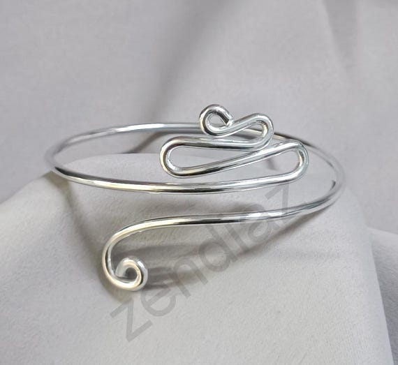 Bracciale Da Braccio Hebterrka, Design Minimalista, Placcato Oro 18k, Sottile E Leggero, Regalo Per Donna, Argento/Oro