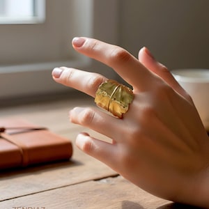 Handgefertigter Messing Blatt Ring – Vergoldete breite Armspange