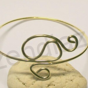 Innovative upper arm cuff armband made of brass or aluminium wire. image 2