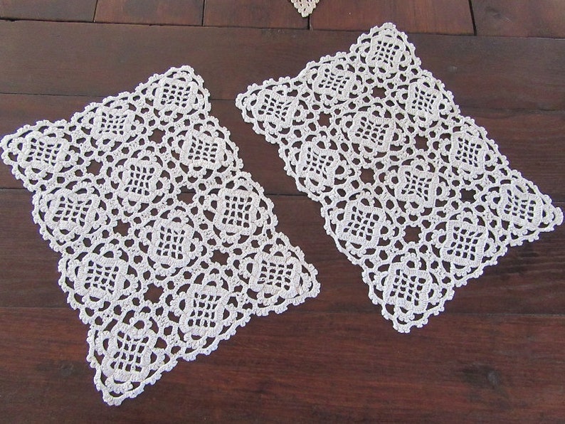 2 Set de table frivolités au crochet en coton écru. 2 Anciens napperons fait main. image 2