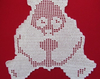 Napperon décoratif Panda 3 . Dentelle crochet fait main. Decorative Panda placemat . Handmade crochet lace