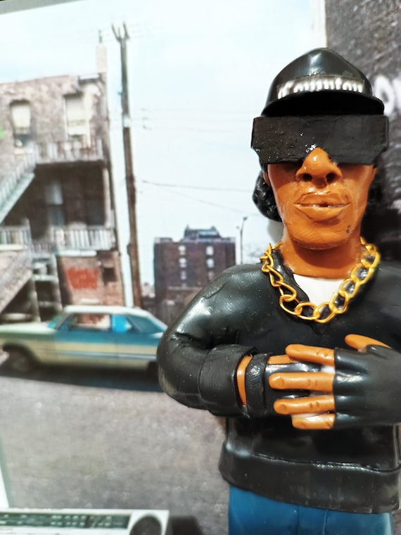 Buy Figurine - Action Figure 21cm./8,2 "- Eazy-e Online in India - Etsy