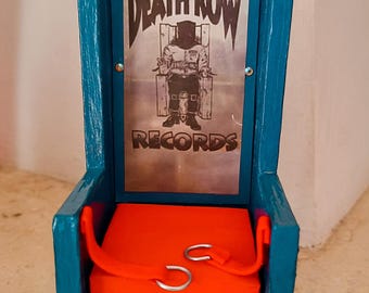 Gangsta Death Chair Miniature - Rap Collection