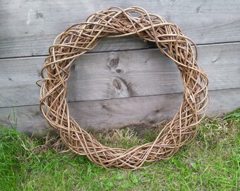 Willow Wreath Circular Plain Hoop Ring