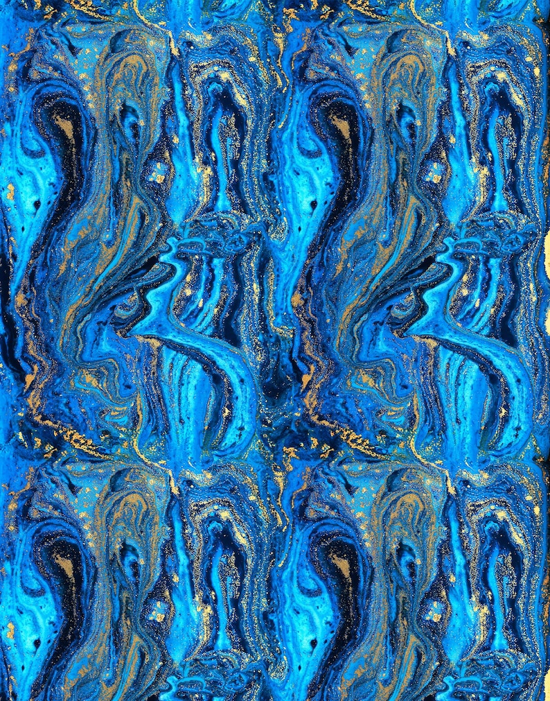 Puede incluir: Fondo abstracto de m&aacute;rmol azul y dorado con patrones en espiral y un brillo met&aacute;lico.