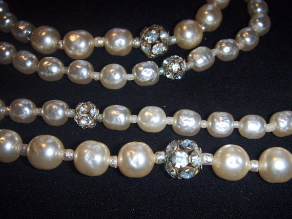 MIRIAM HASKELL Collier (20) multiline pearl, signe