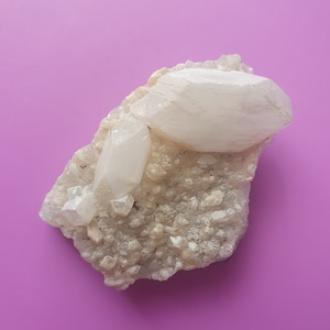 Cristal de zéolite, spécimen de cristal, cristal rare, pierre brute, apophyllite, cadeau Saint-Valentin, pierre de zéolite, pierre de zéolite, cadeau en cristal