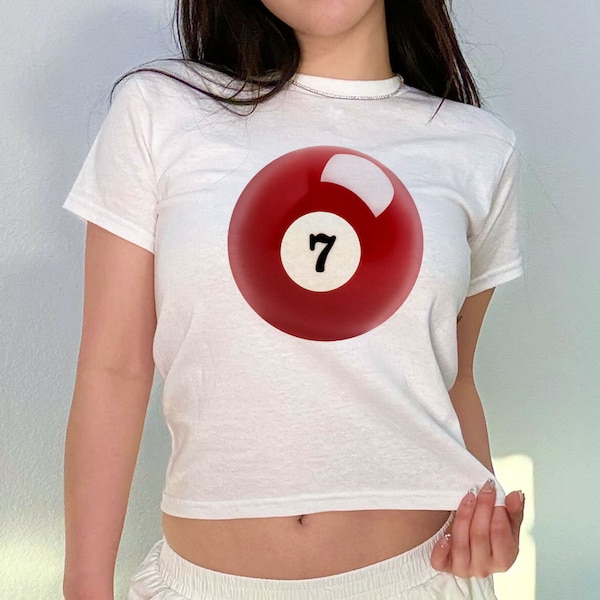 Camiseta para bebé Lucky Ball 7, camiseta ajustada para mujer, camisa unisex Lucky Ball, ropa Y2K, top de moda, camisa retro, camiseta para bebé Y2K de los años 90