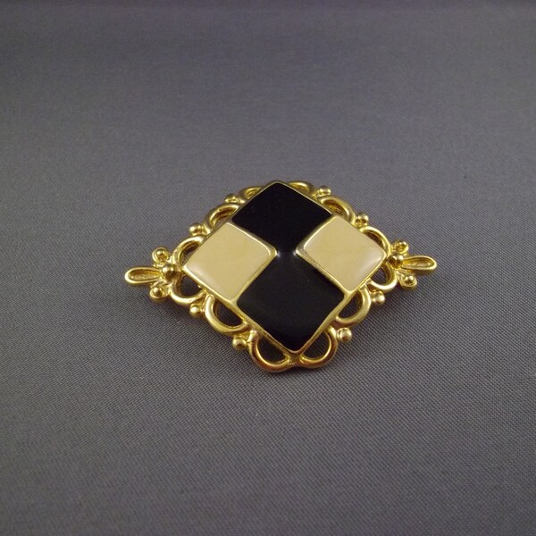 Black & Cream Enamel Pin/Brooch with Goldtone Accents