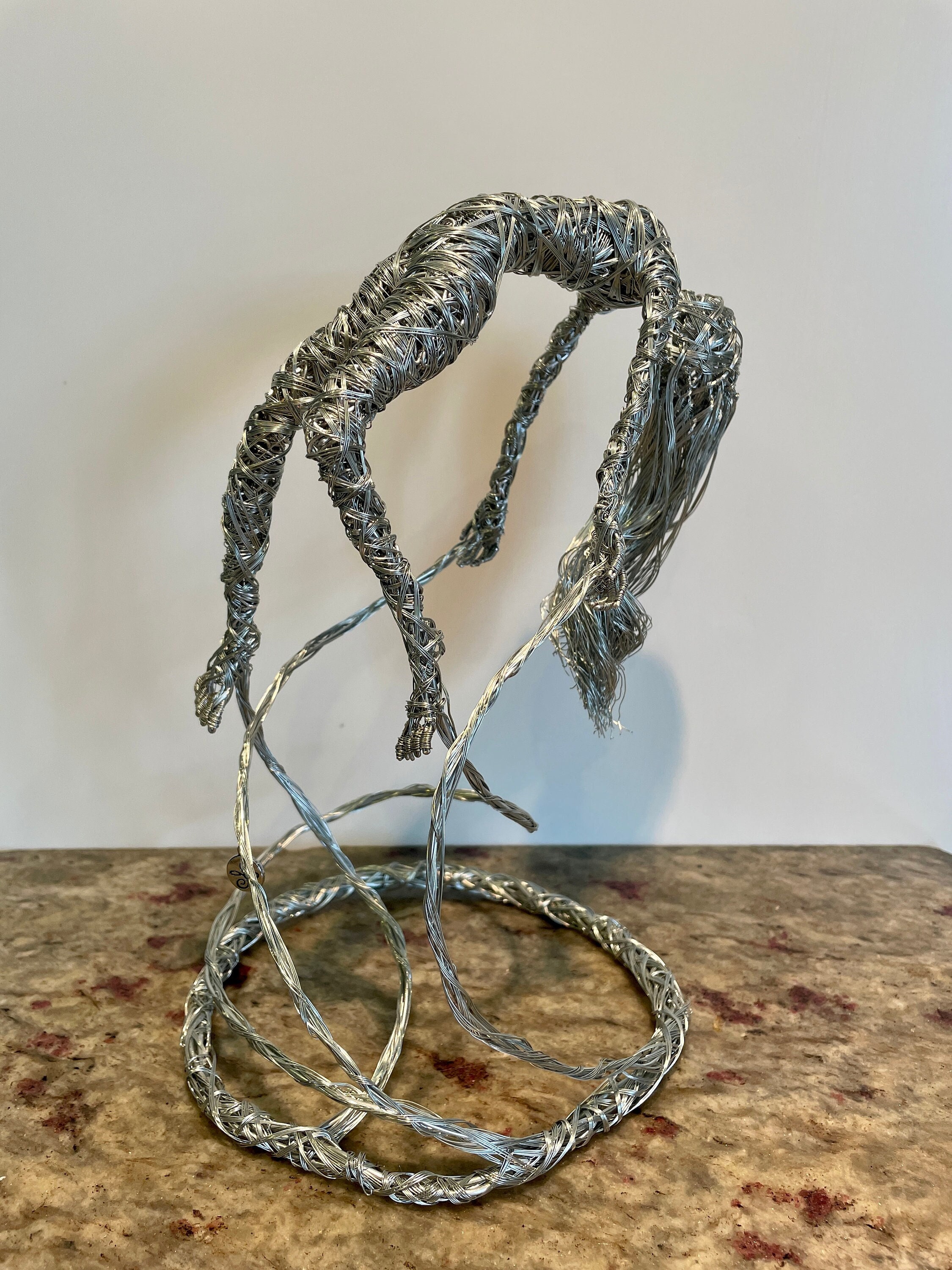 Woman Wire Sculpture. Wire Art Figurine. Bookshelf Art. Wire Figure. Indoor  Metal Sculpture 