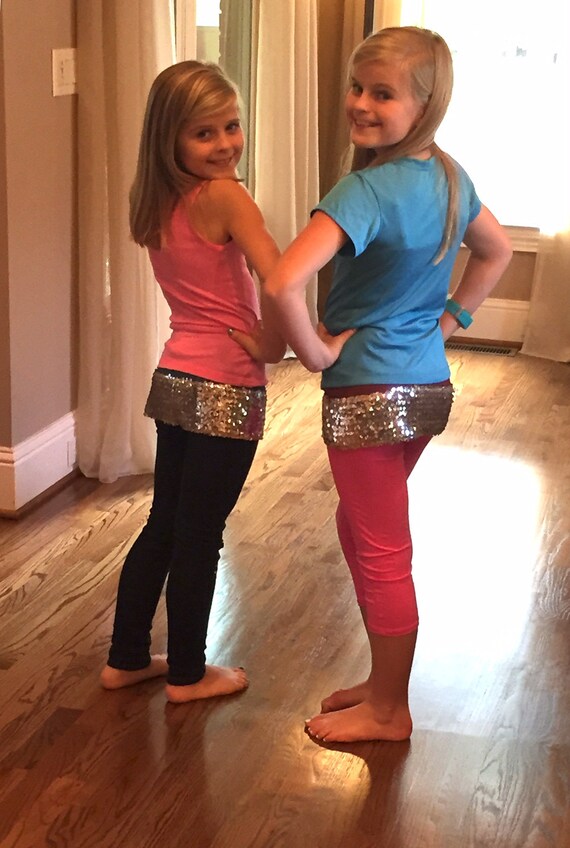 These are pretty little fitted fanny packs for your pretty Etsy