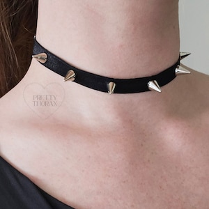 Deadly Choker - Studded Necklace, Goth Fashion Accessories, Size Inclusive and Adjustable Costume Jewellery