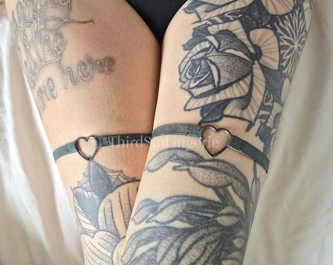 HEART | Garters with Heart Pendant, Lingerie for Women, Accessories for Stockings, Single or Pair